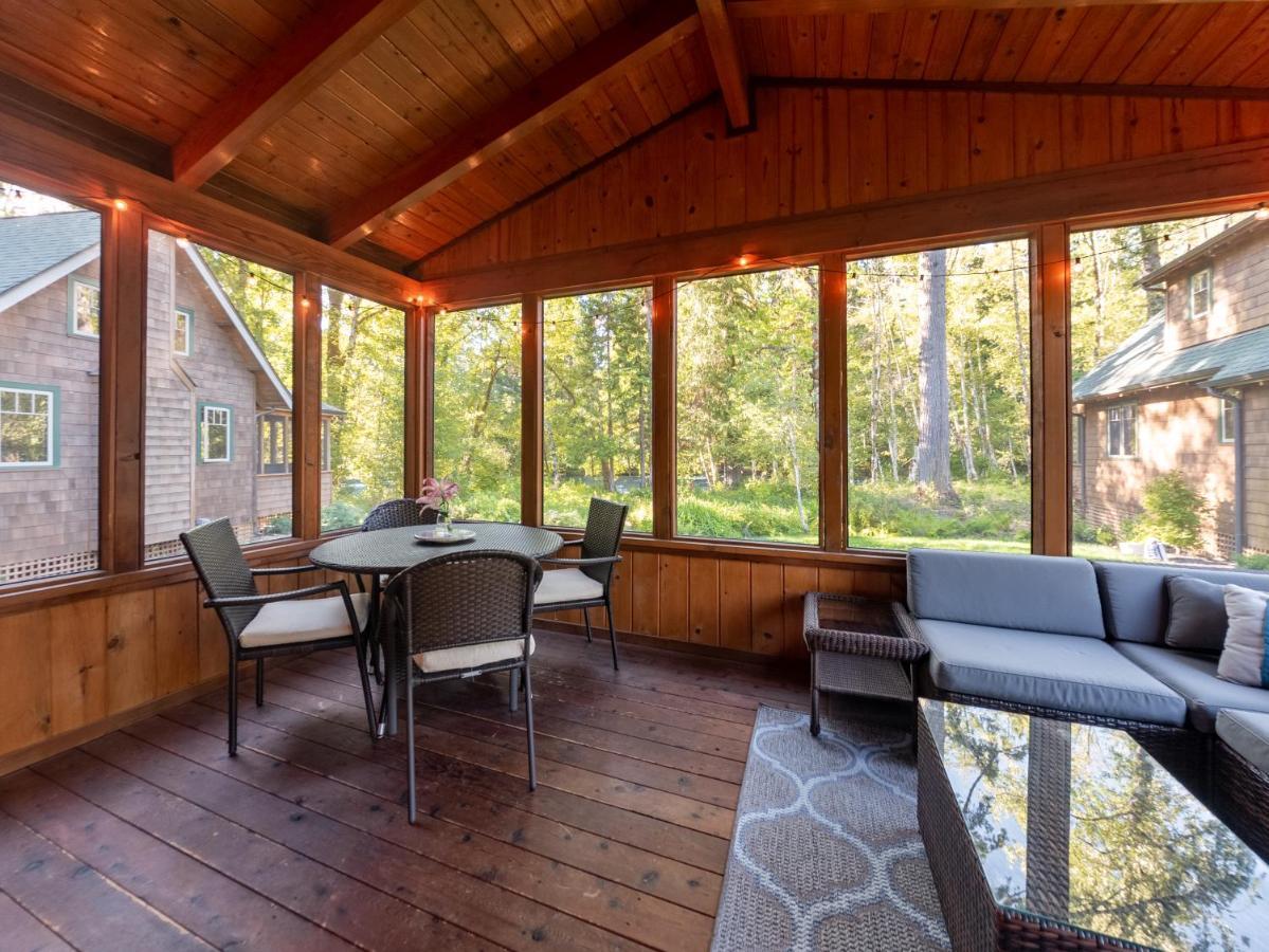 On The River Wooded Bliss Cabin Near Loloma McKenzie Bridge Exterior photo